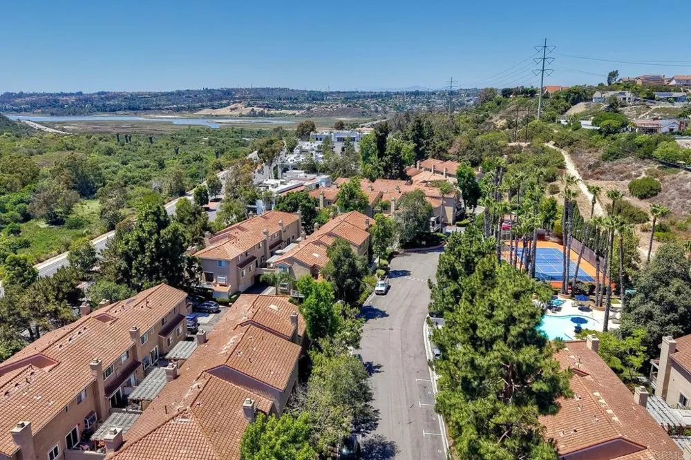 7747 Caminito Monarca #108 Carlsbad, CA 92009