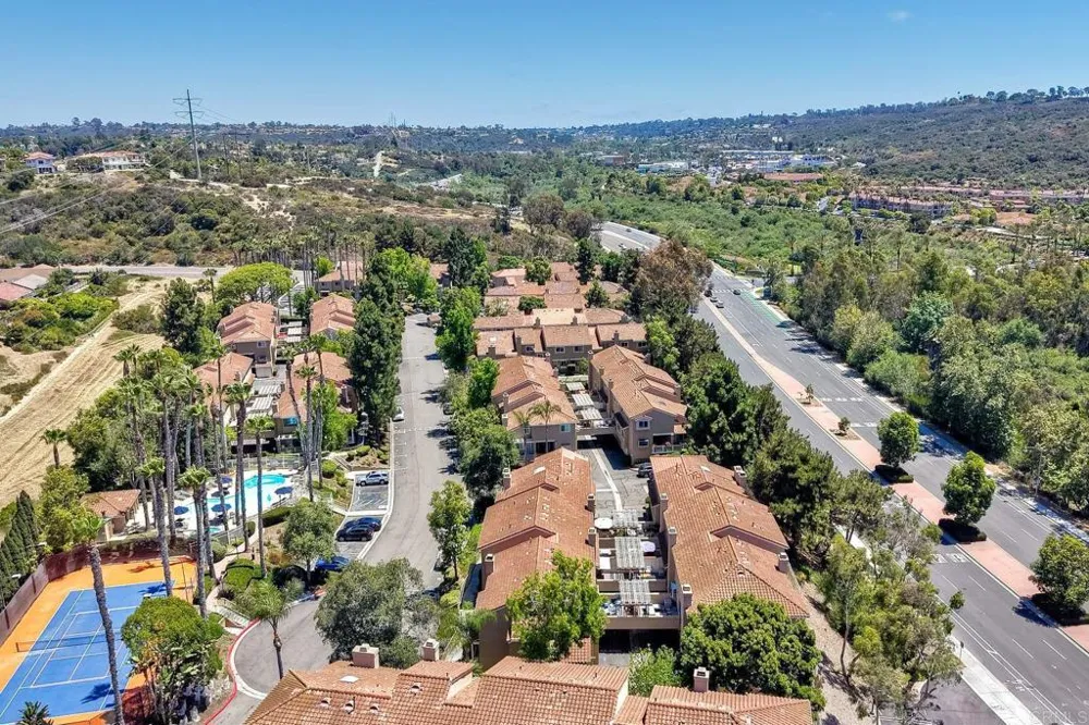 7747 Caminito Monarca #108 Carlsbad, CA 92009