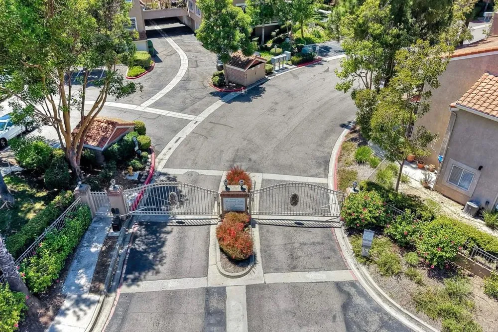 7747 Caminito Monarca #108 Carlsbad, CA 92009
