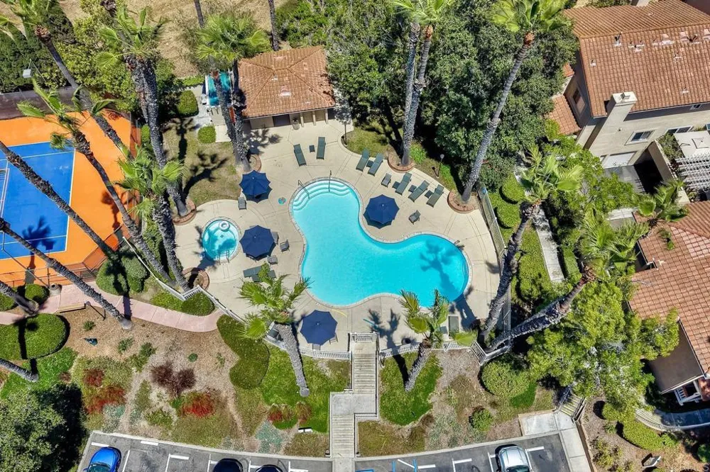 7747 Caminito Monarca #108 Carlsbad, CA 92009