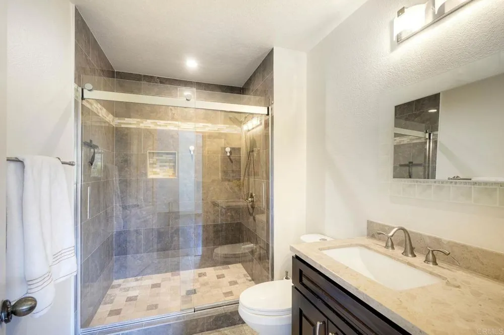 7747 Caminito Monarca #108 Carlsbad, CA 92009