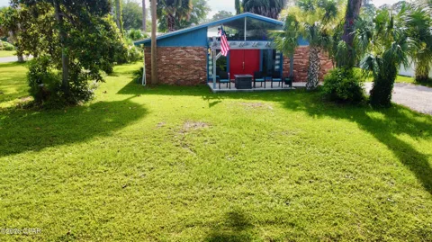 2001 Palm Boulevard