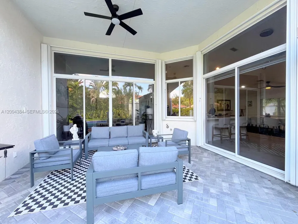 765 Bayside Ln Weston, FL 33326