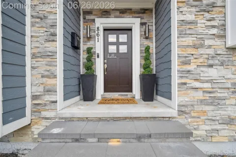 861 Coolidge Road