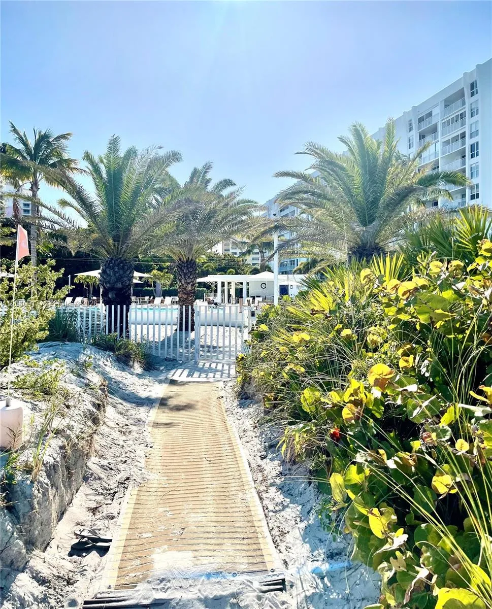 607 Ocean Dr #3K Key Biscayne, FL 33149