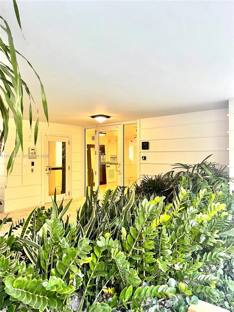 607 Ocean Dr #3K Key Biscayne, FL 33149