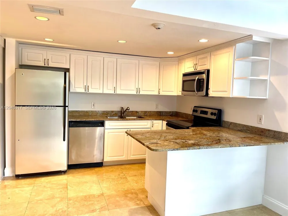 607 Ocean Dr #3K Key Biscayne, FL 33149