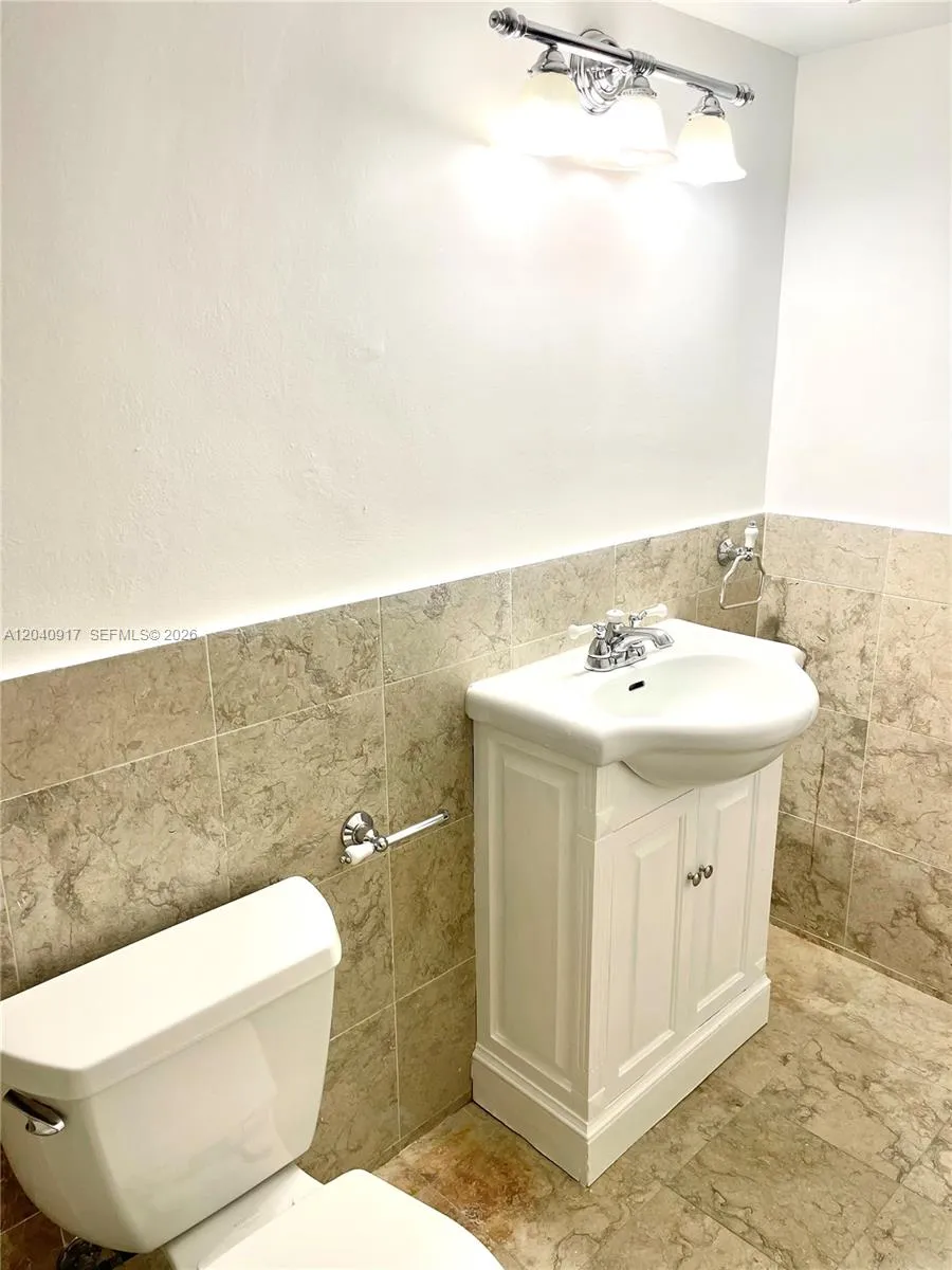 607 Ocean Dr #3K Key Biscayne, FL 33149