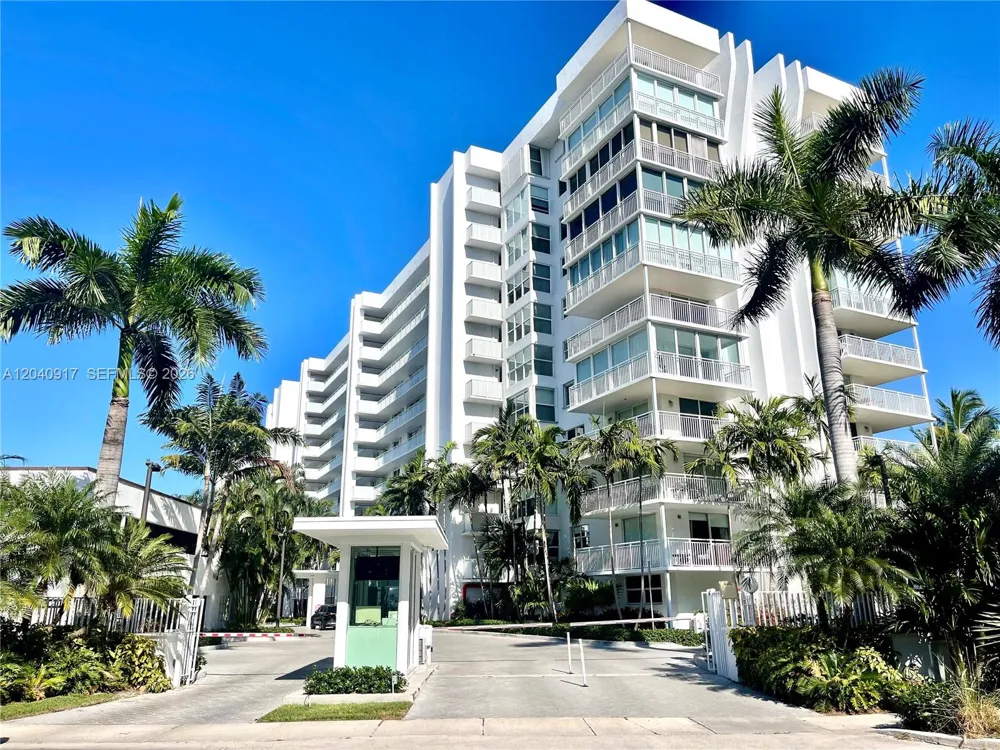 607 Ocean Dr #3K Key Biscayne, FL 33149