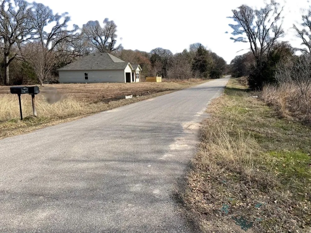 900 Bora Bora Street Tool, TX 75143