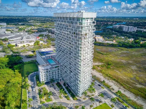 2000 Metropica Way #2304