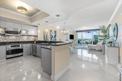2650 Lake Shore Drive #302