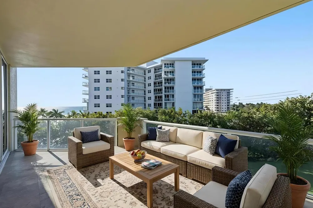 1063 Hillsboro Mile #301 Hillsboro Beach, FL 33062