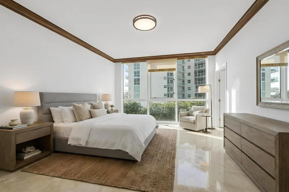 1063 Hillsboro Mile #301 Hillsboro Beach, FL 33062