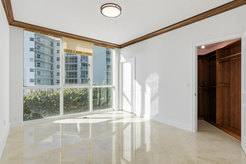 1063 Hillsboro Mile #301 Hillsboro Beach, FL 33062
