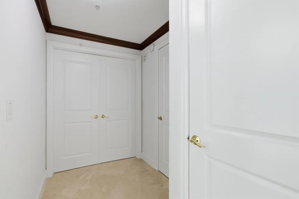 1063 Hillsboro Mile #301 Hillsboro Beach, FL 33062