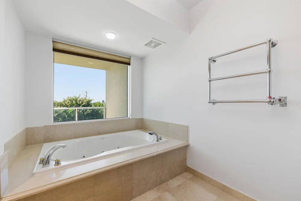 1063 Hillsboro Mile #301 Hillsboro Beach, FL 33062