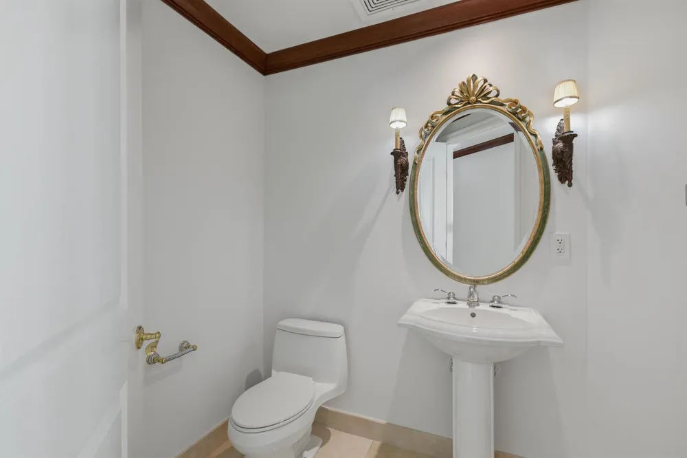 1063 Hillsboro Mile #301 Hillsboro Beach, FL 33062