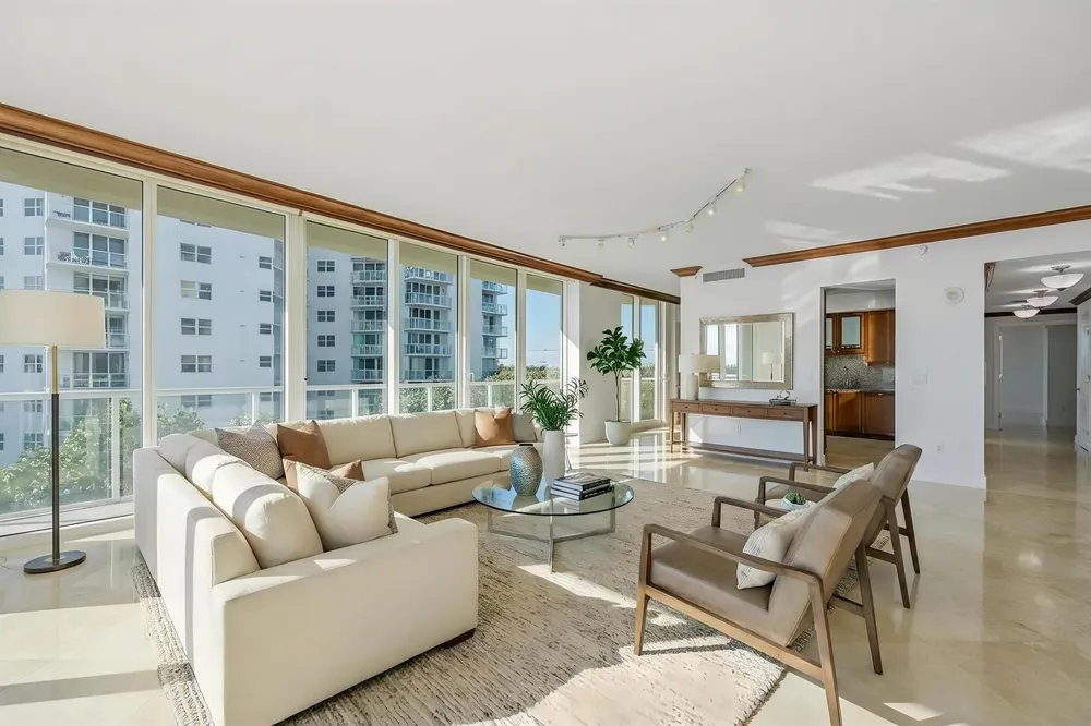 1063 Hillsboro Mile #301 Hillsboro Beach, FL 33062