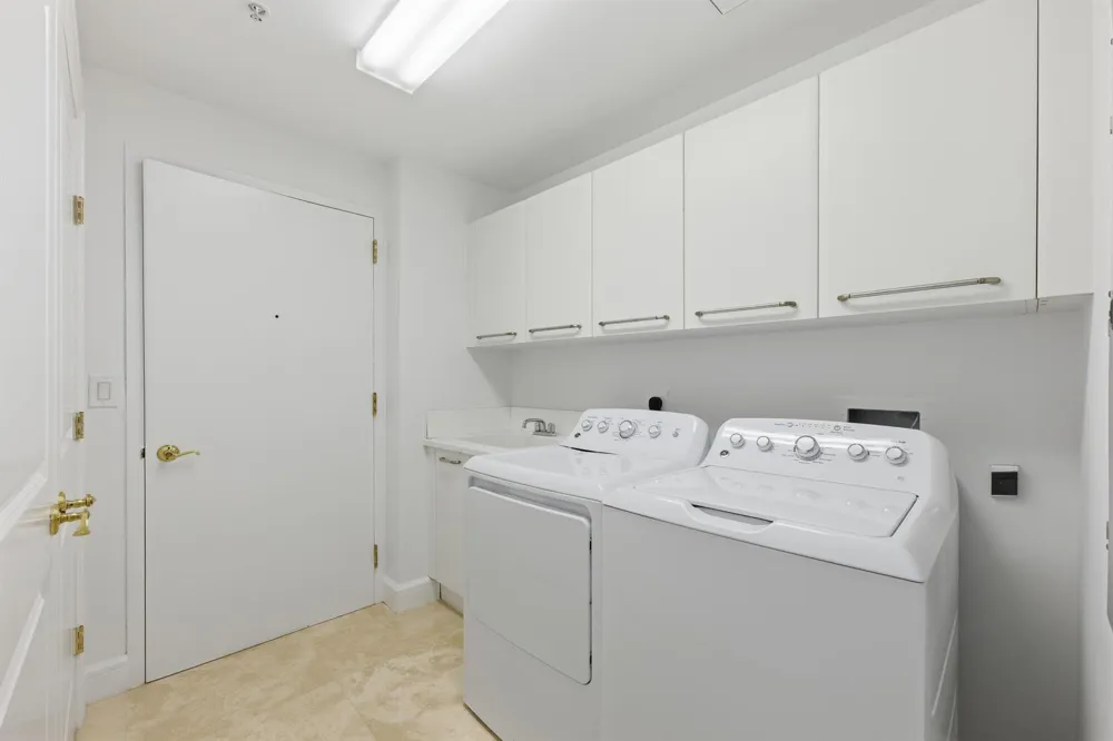 1063 Hillsboro Mile #301 Hillsboro Beach, FL 33062