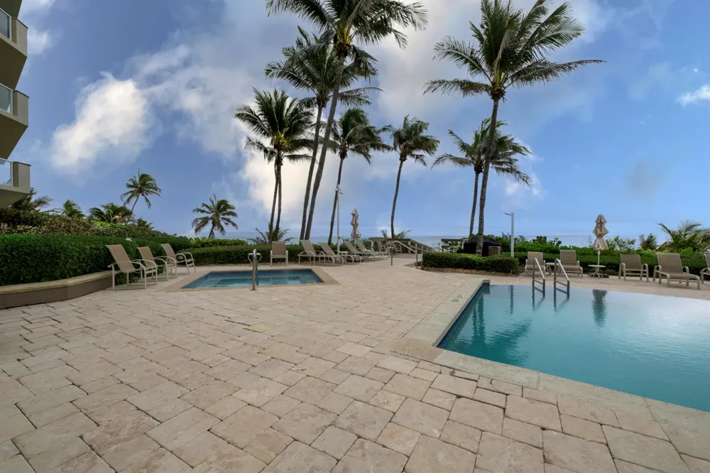 1063 Hillsboro Mile #301 Hillsboro Beach, FL 33062