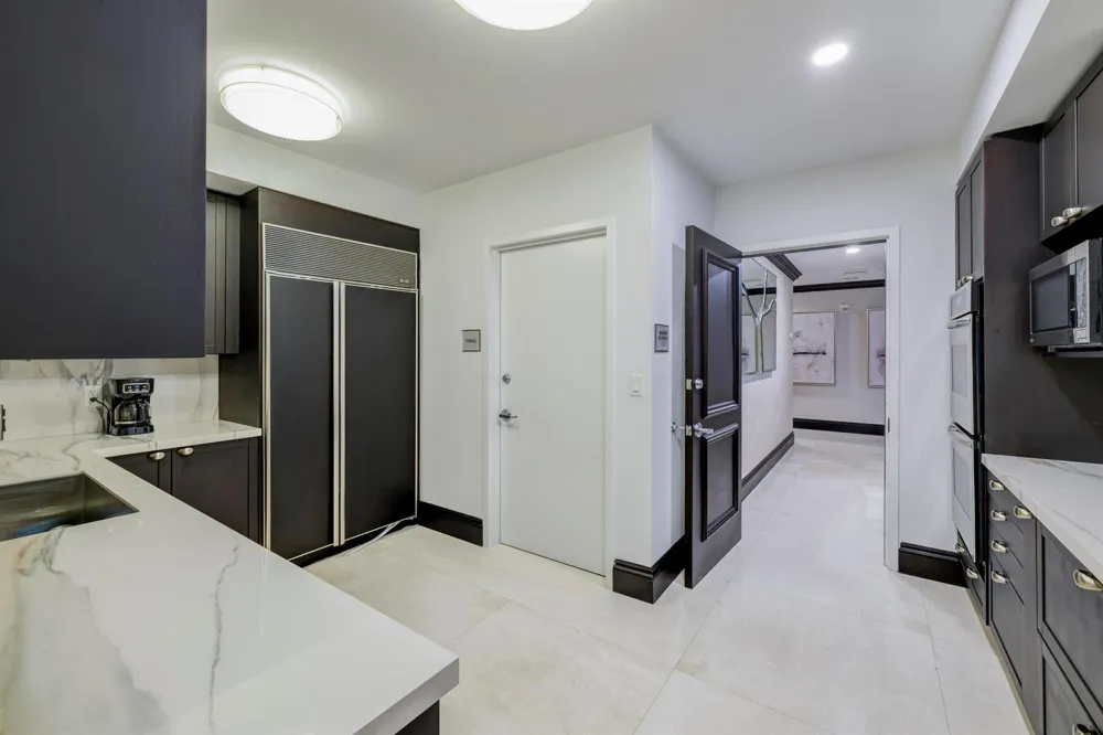 1063 Hillsboro Mile #301 Hillsboro Beach, FL 33062