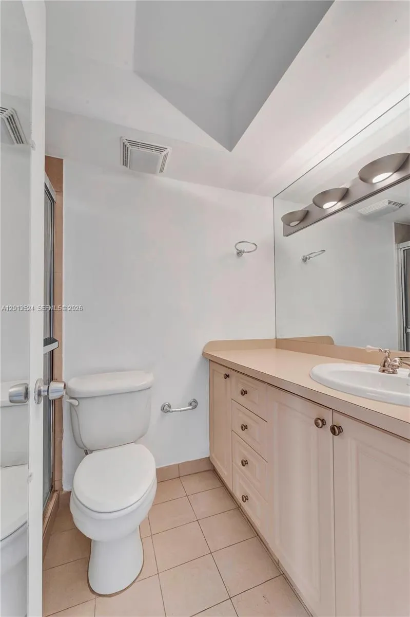 9420 W Flagler St #312 Miami, FL 33174