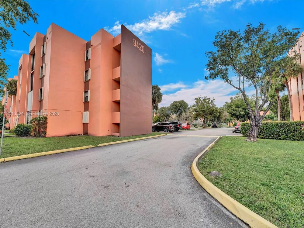 9420 W Flagler St #312 Miami, FL 33174