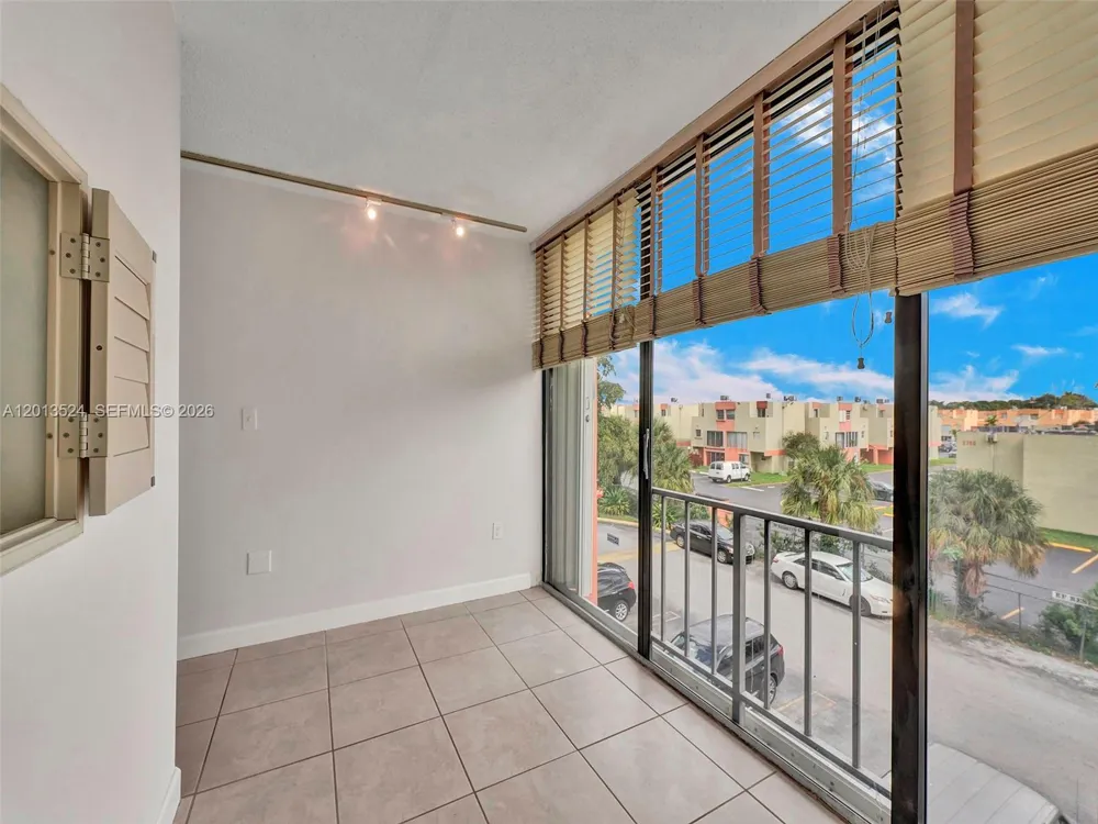 9420 W Flagler St #312 Miami, FL 33174