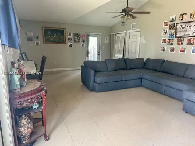 21705 SW 99th Ave Cutler Bay, FL 33190