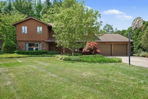 2616 Oakbrook Drive