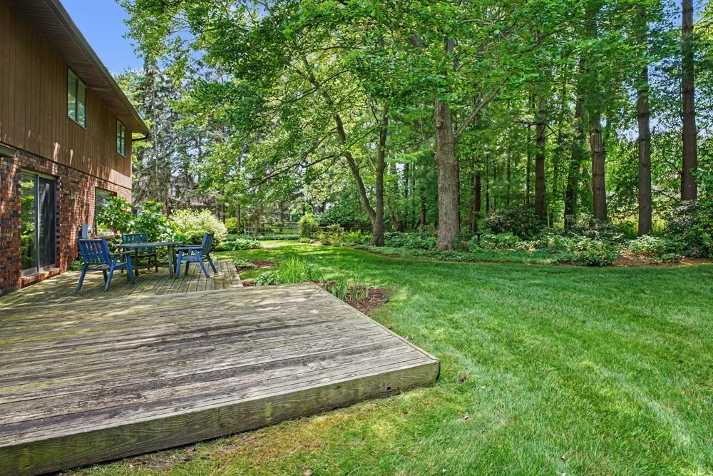 2616 Oakbrook Drive St. Joseph, MI 49085