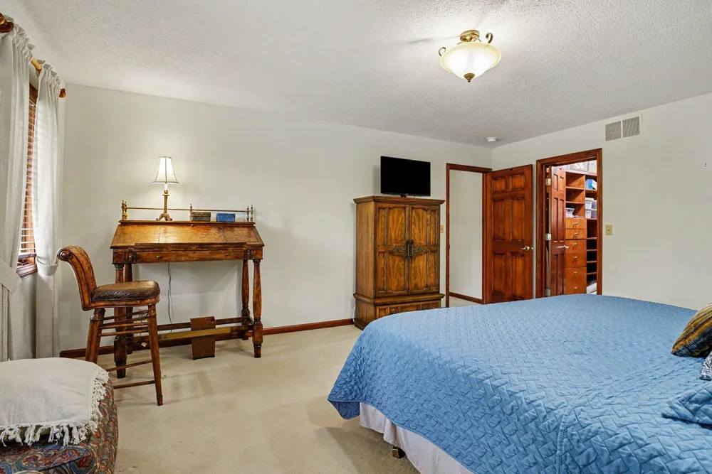 2616 Oakbrook Drive St. Joseph, MI 49085