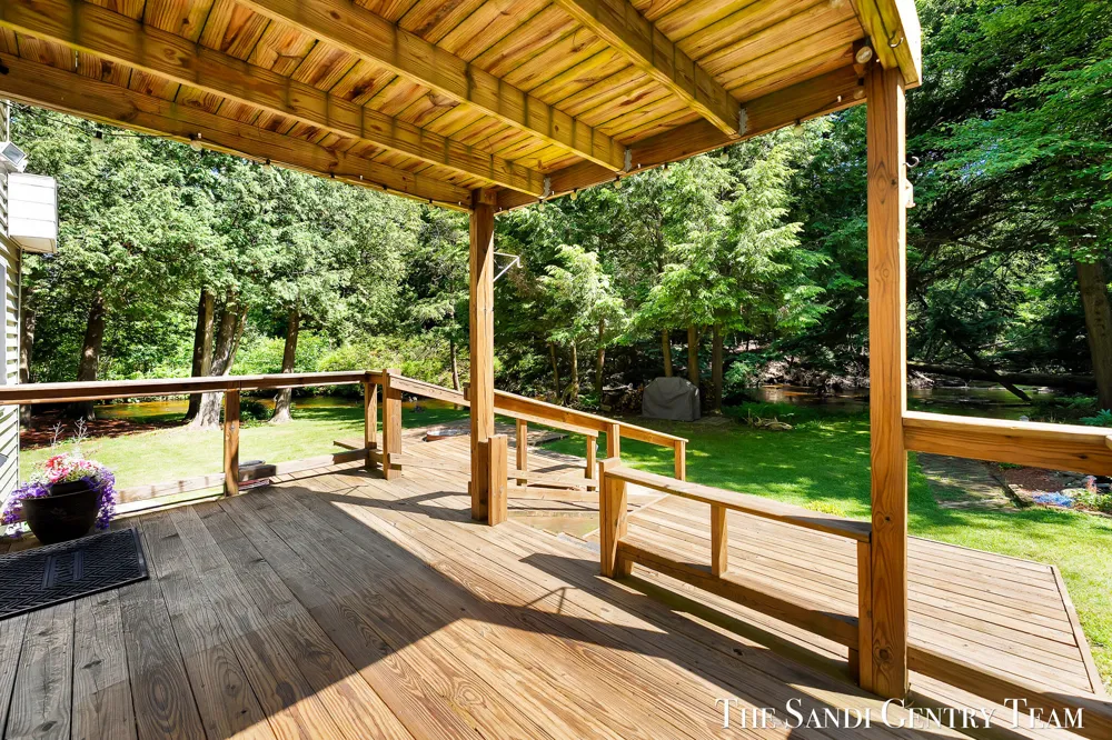 1360 E Bigelow Creek Trail Newaygo, MI 49337