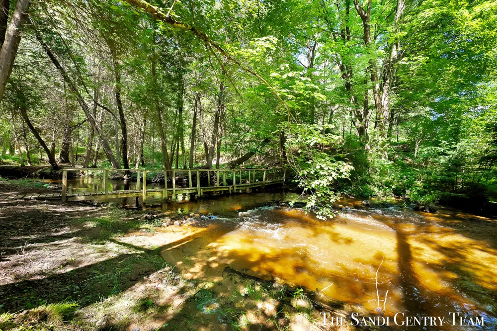 1360 E Bigelow Creek Trail Newaygo, MI 49337