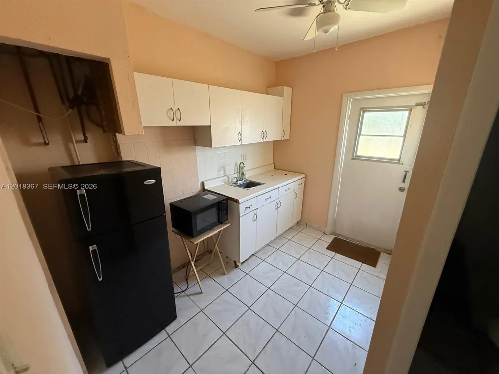 18054 SW 92nd Ct Palmetto Bay, FL 33157