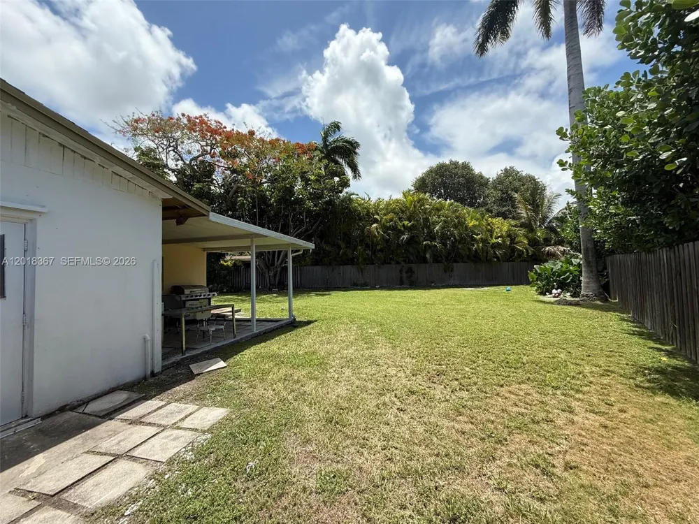 18054 SW 92nd Ct Palmetto Bay, FL 33157