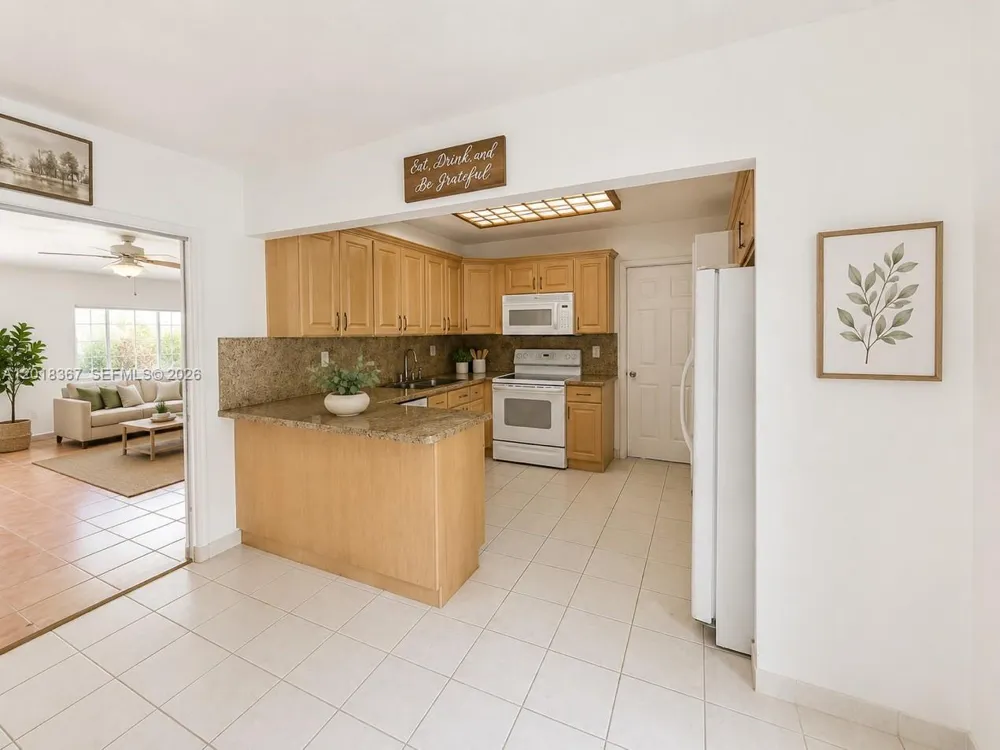 18054 SW 92nd Ct Palmetto Bay, FL 33157