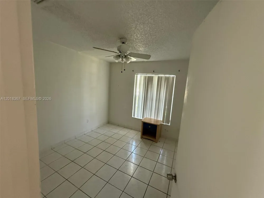 18054 SW 92nd Ct Palmetto Bay, FL 33157
