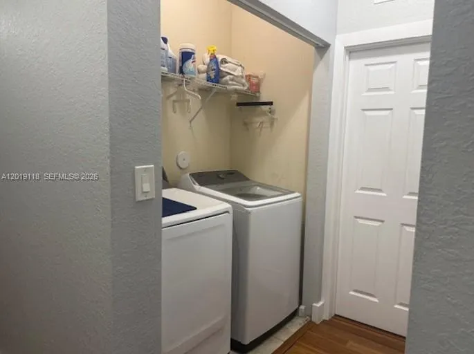 16564 SW 43rd St Unincorporated Dade County, FL 33185