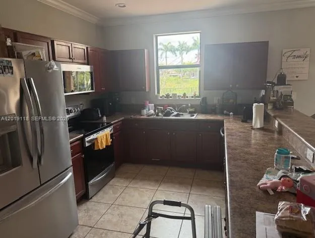 16564 SW 43rd St Unincorporated Dade County, FL 33185