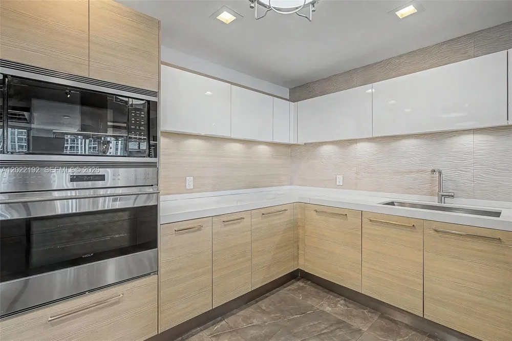 17111 Biscayne Blvd #1405/07 North Miami Beach, FL 33160
