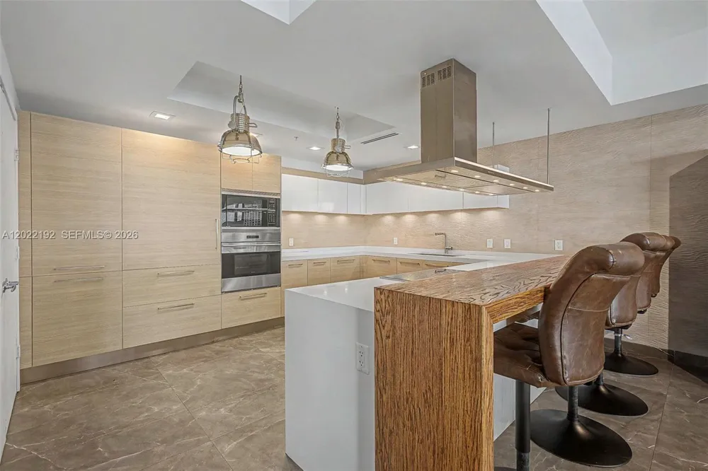 17111 Biscayne Blvd #1405/07 North Miami Beach, FL 33160