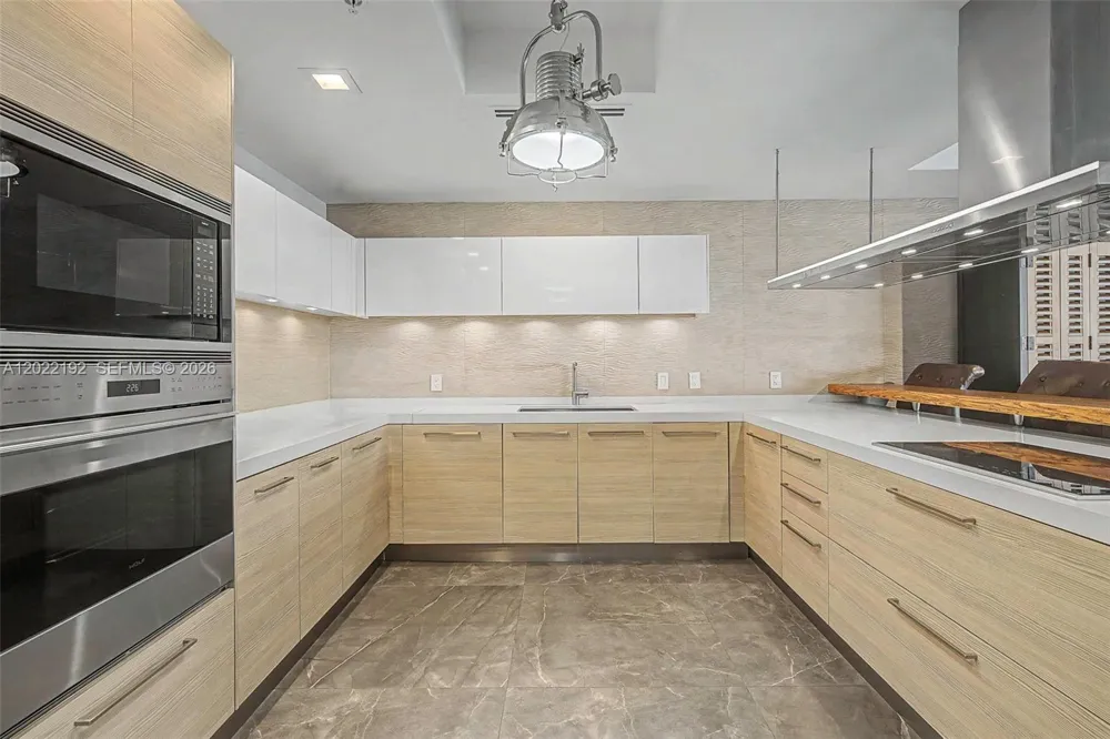 17111 Biscayne Blvd #1405/07 North Miami Beach, FL 33160