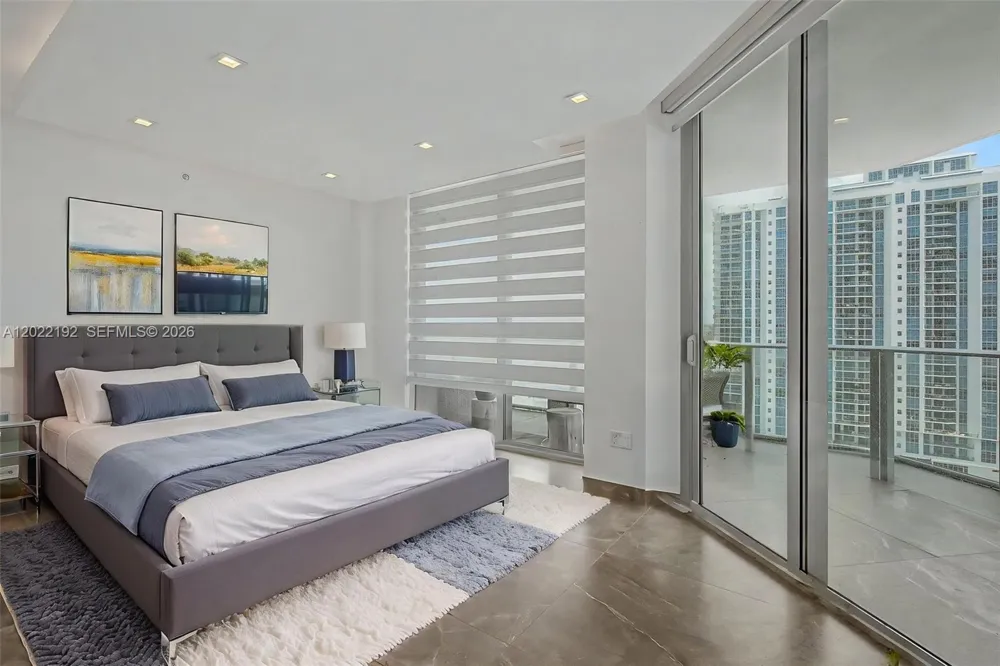 17111 Biscayne Blvd #1405/07 North Miami Beach, FL 33160