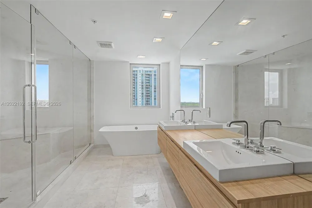 17111 Biscayne Blvd #1405/07 North Miami Beach, FL 33160