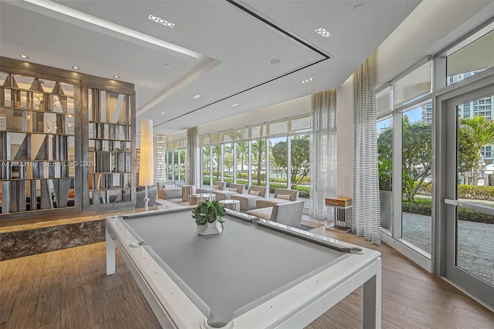 17111 Biscayne Blvd #1405/07 North Miami Beach, FL 33160