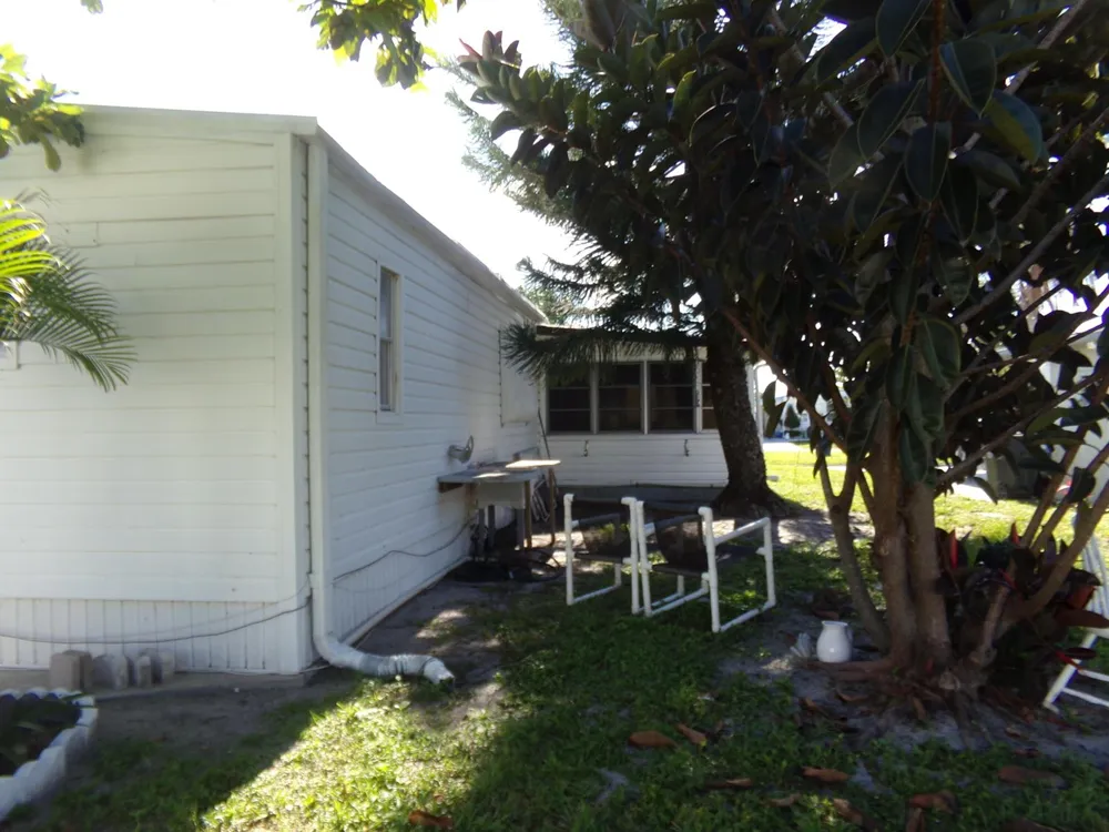 6385 Cypress Lane Atlantis, FL 33462