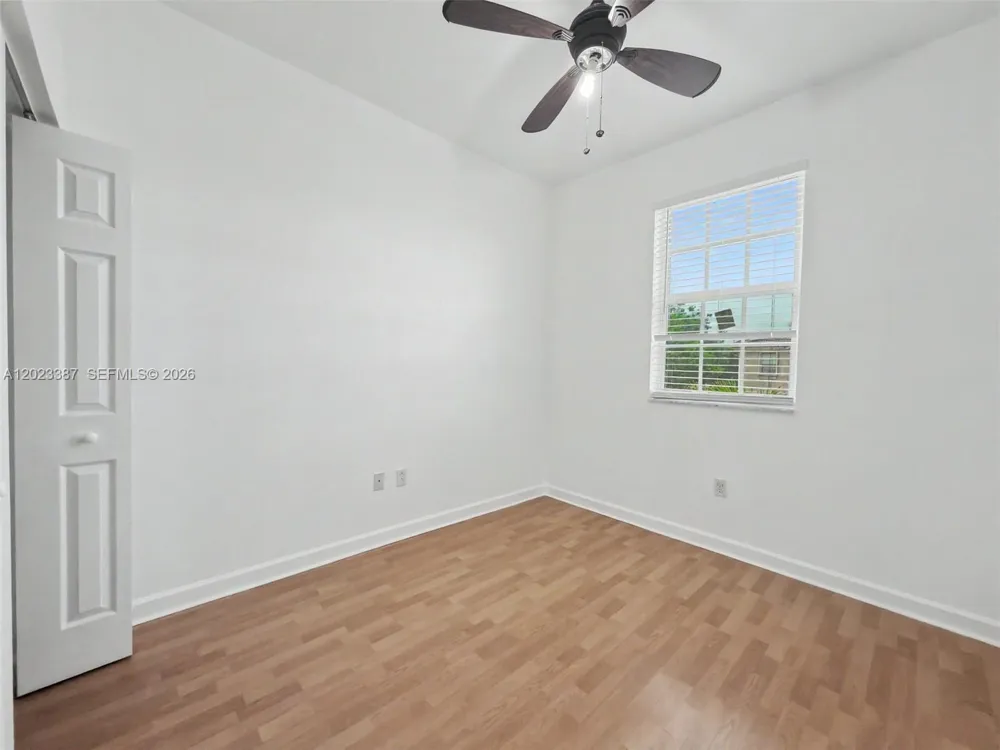 9267 SW 220th Ter Cutler Bay, FL 33190