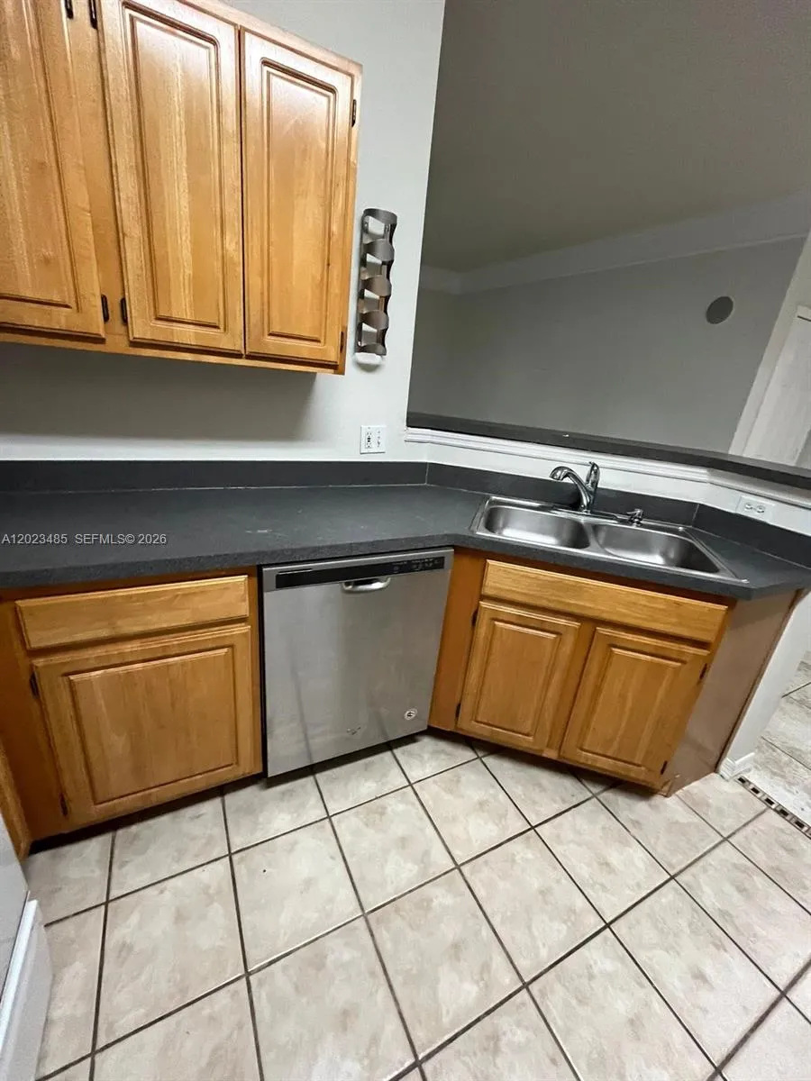 3368 PARKCHESTER SQUARE BLVD #103 Orlando, FL 32835